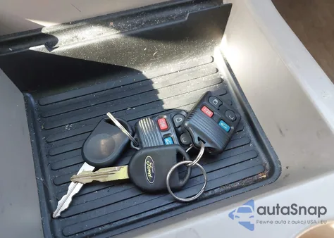 2004 Ford Explorer Xlt from USA, damaged, VIN 1FMZU63K84UA64938